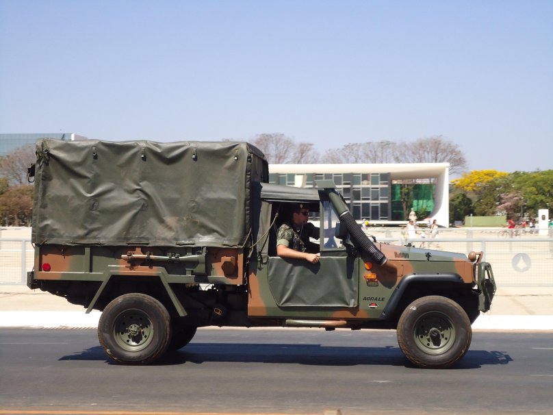 Военный пикап