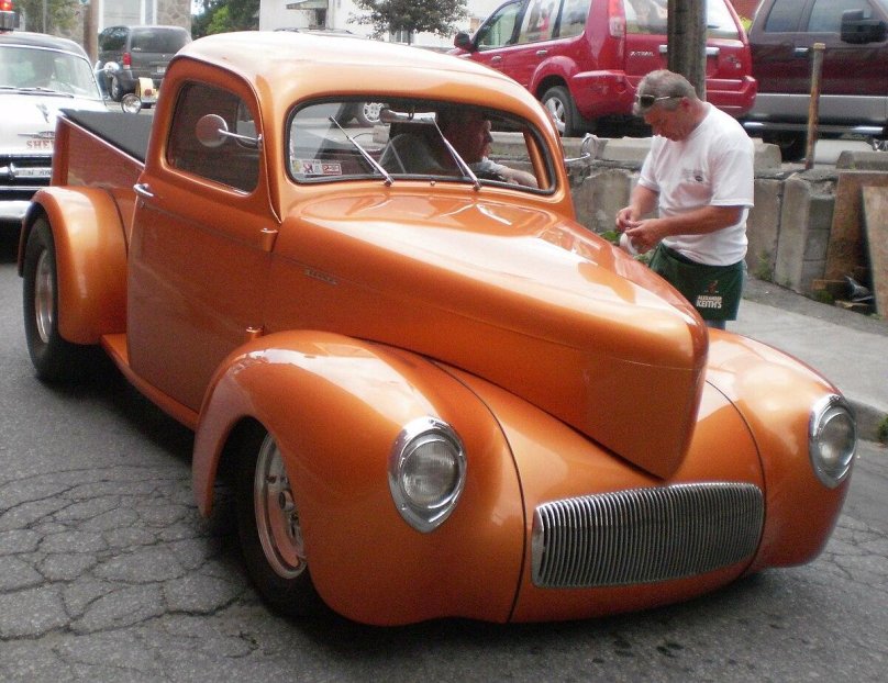 Ретро автомобили оранжевые