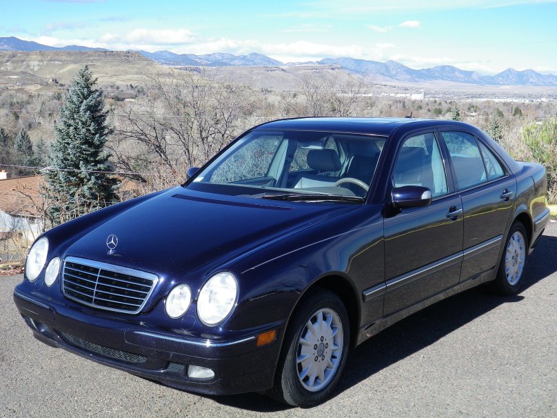 Мерседес е320