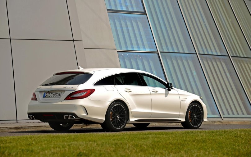 Mercedes Benz CLS 63 shooting Brake