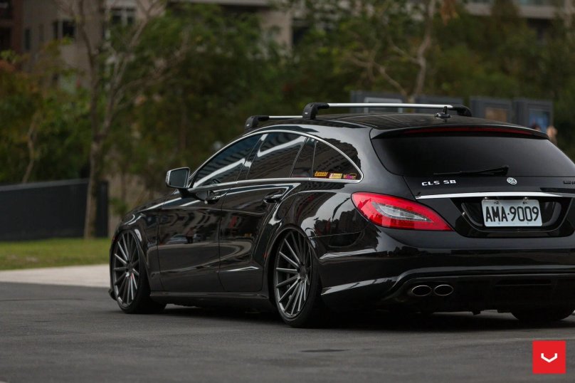 Мерседес CLS 63 shooting Brake