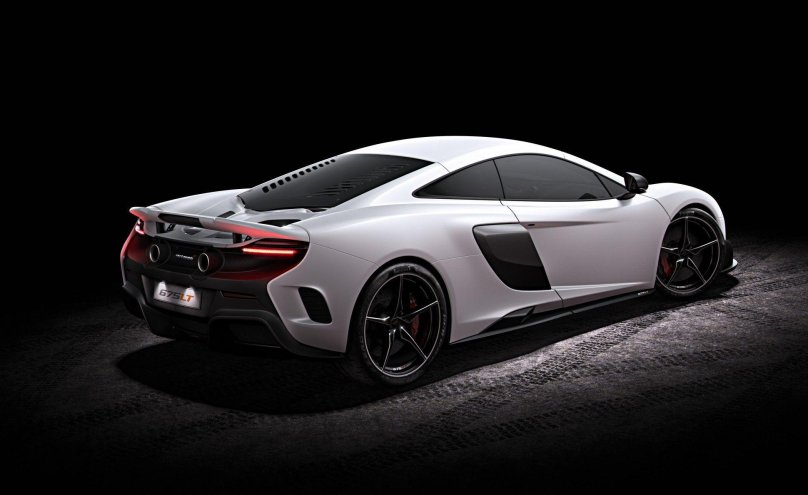 Макларен 675lt
