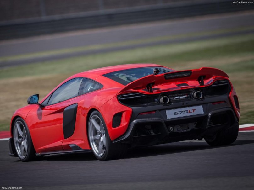 2015 MCLAREN 675lt