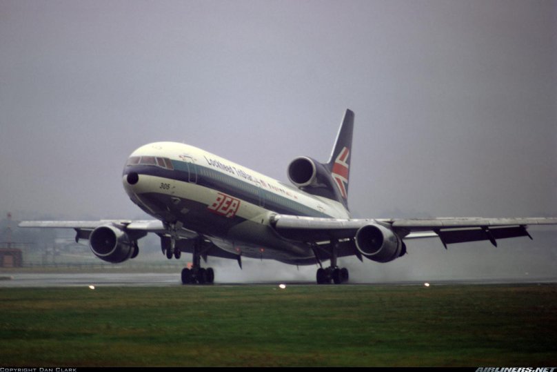 L-1011 самолет