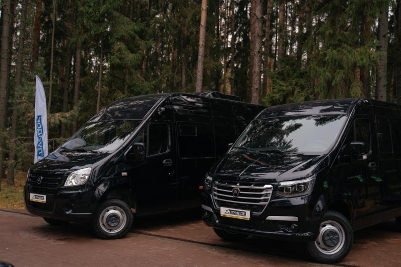 Премиальный микроавтобус