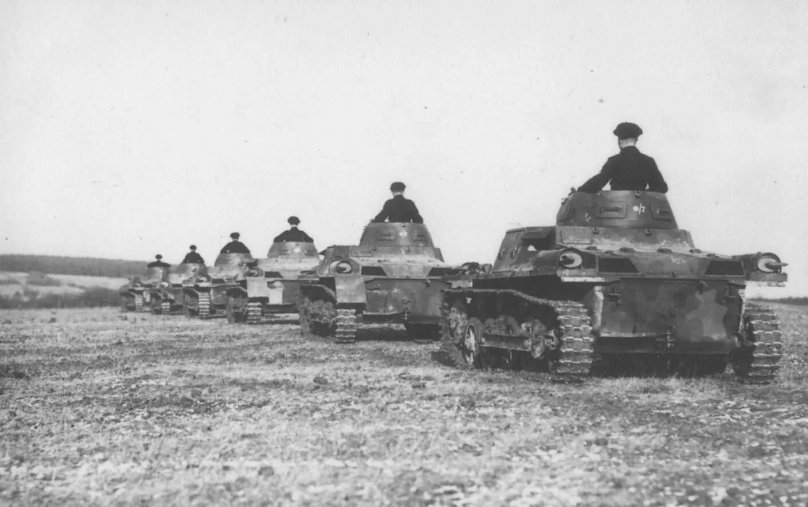 Танк панцер 1