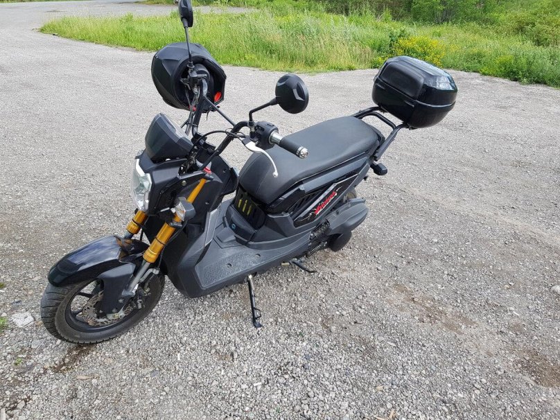 Скутер Венто накед 150 кубов