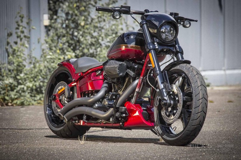 Harley Davidson Breakout Pro Street CVO