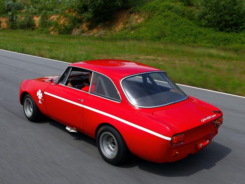 Alfa Romeo 1300 Junior