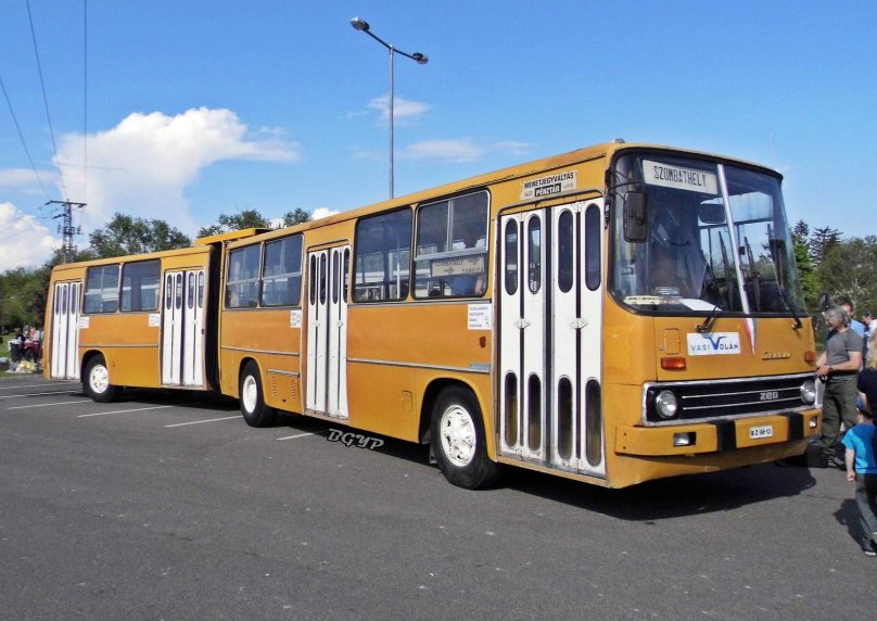 Ikarus 280