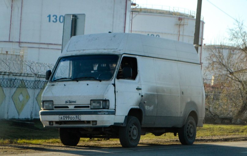 Машина Ниссан 82 регион