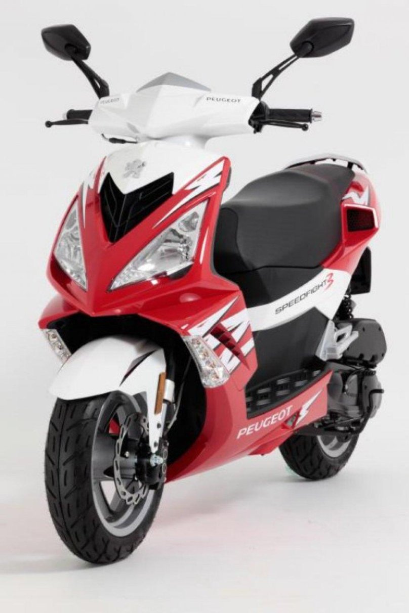 Скутер Peugeot Speedfight