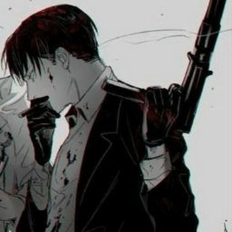 Леви Аккерман с пистолетом