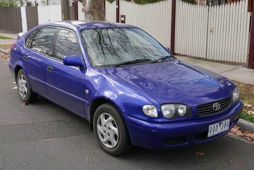 Toyota Corolla e110 2000