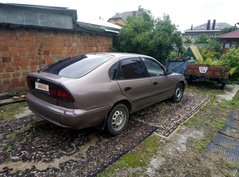 Toyota Corolla Liftback VII (e100)