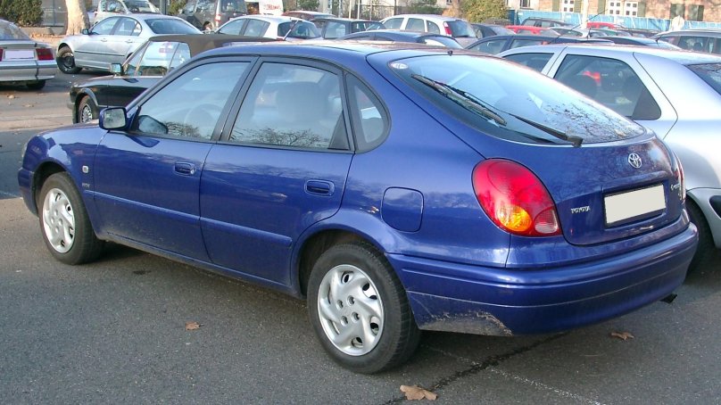 Toyota Corolla e11 2000