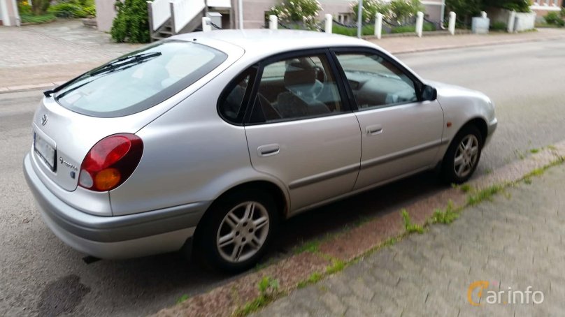 Toyota Corolla 1999