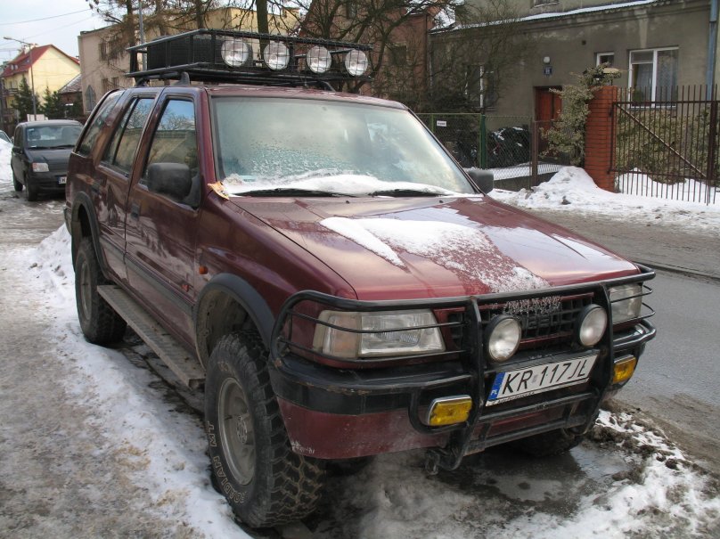 Опель Фронтера а 2.4