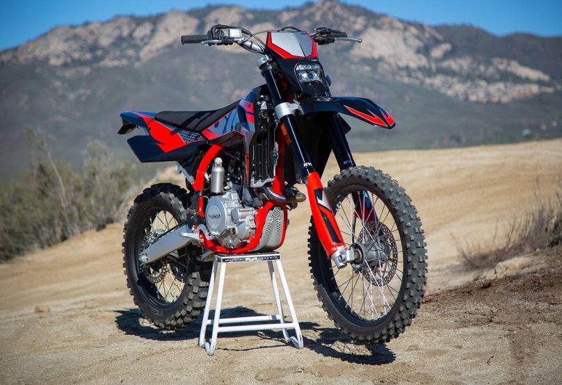 Эндуро мотоцикл Rieju Mr 300