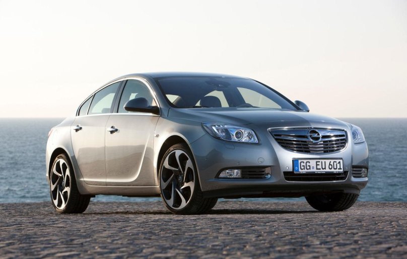 Опель Инсигния лифтбек