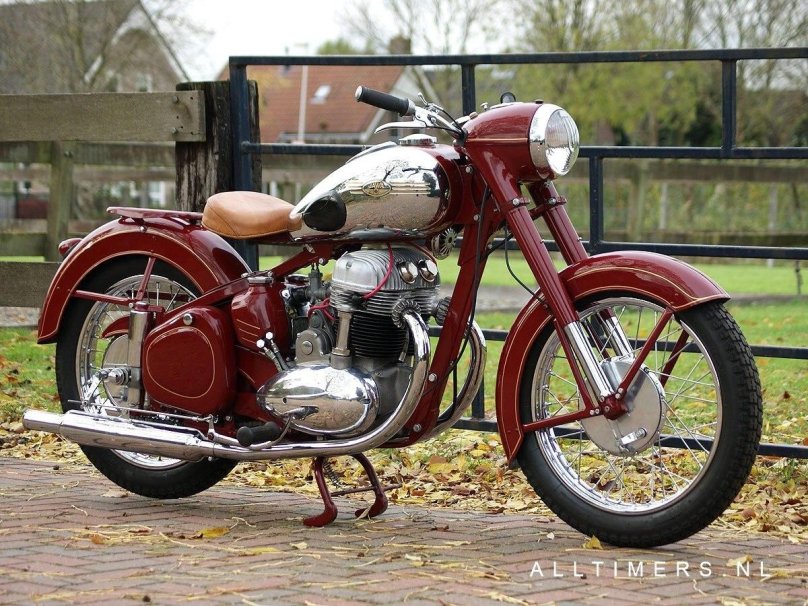 Мотоцикл Ява 350 старушка