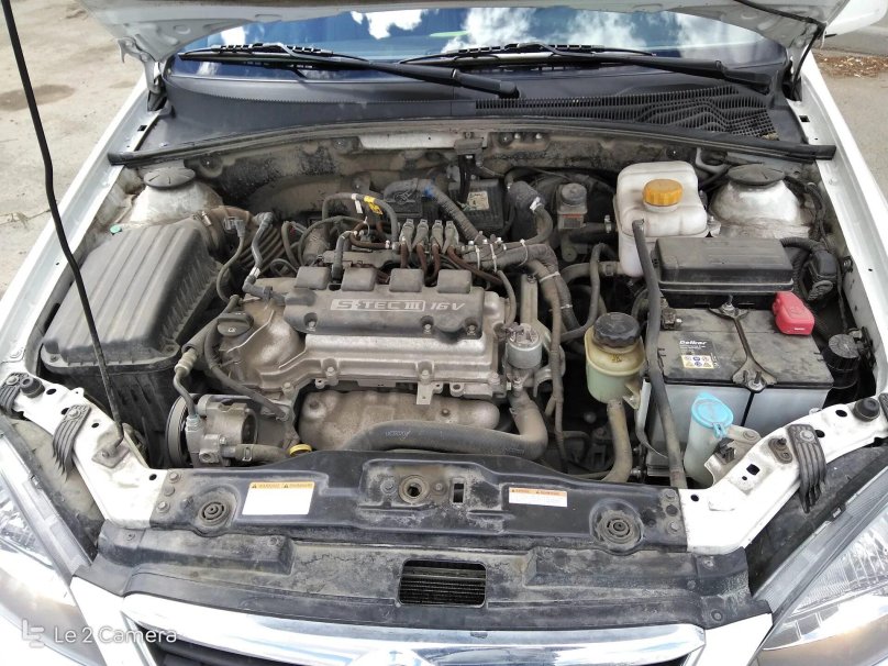 Daewoo Gentra моторный отсек