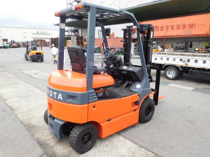 Электропогрузчик Тойота 7fb15