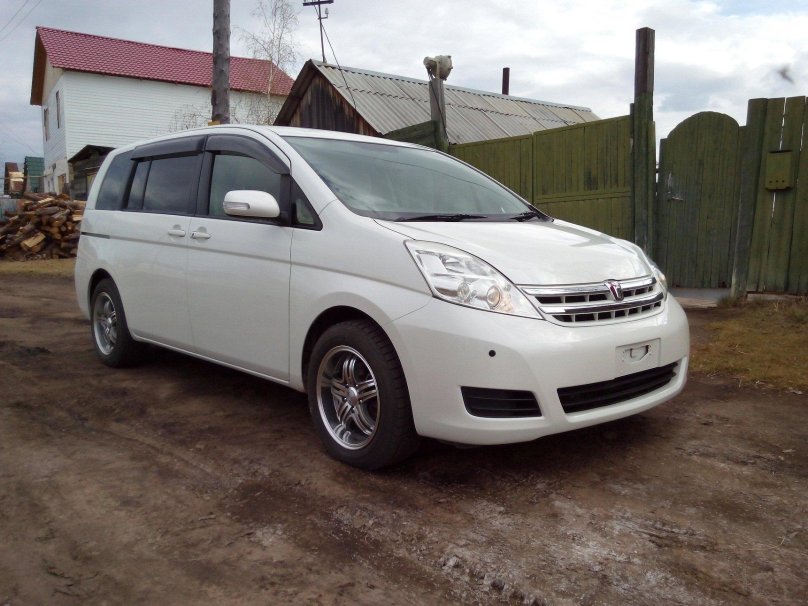 Тойота Сиенна 7 местная