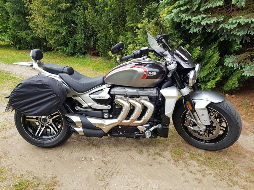 Ветровое стекло Triumph Rocket 3