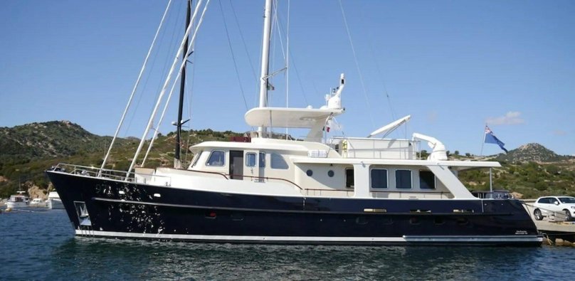 Классические моторные яхты