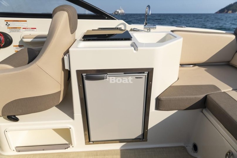 Bayliner 320