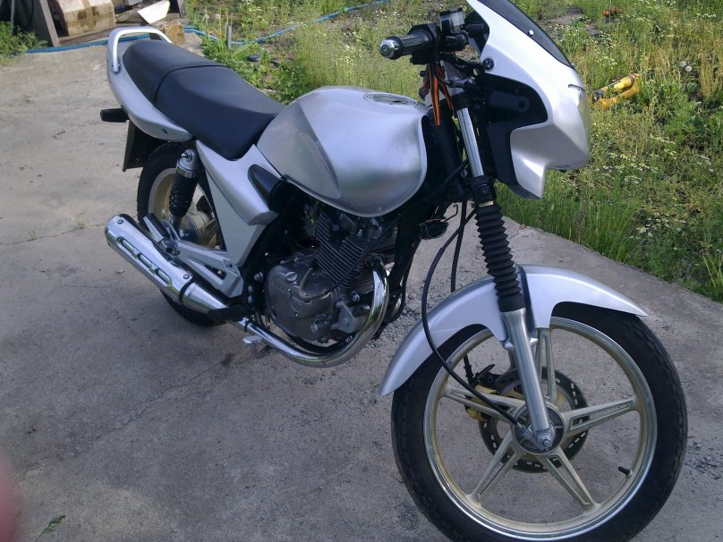 BM Street 200