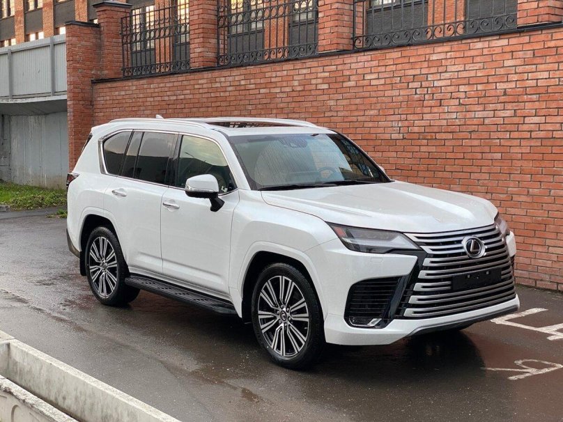 Lexus LX 2022