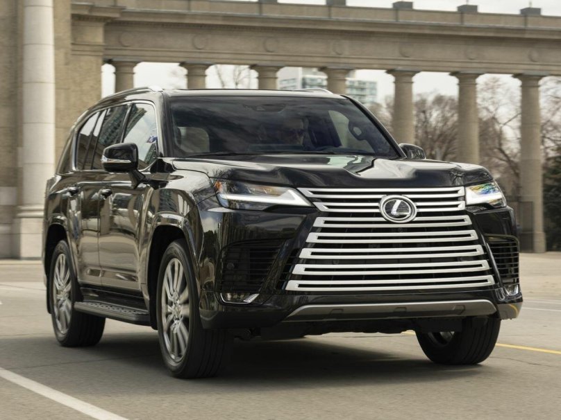 Лексус LX 600