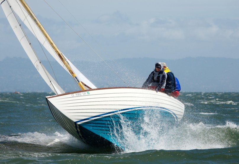 Яхта Фолькбот