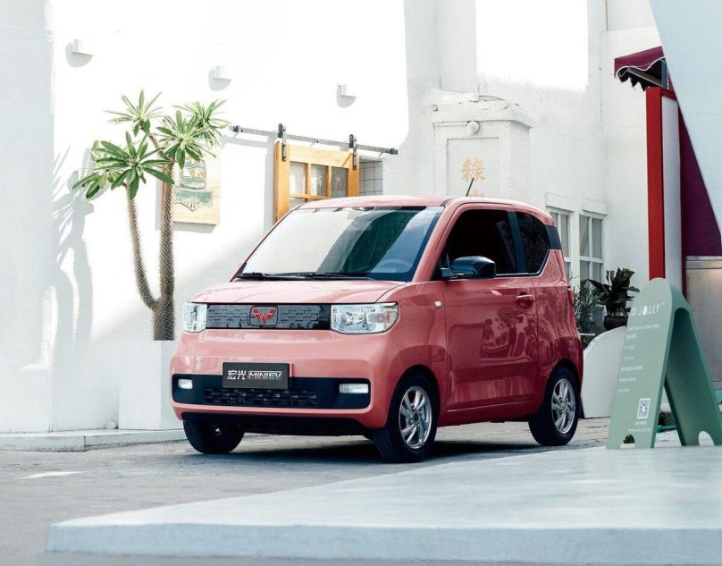 Электромобиль Hong Guang Mini ev