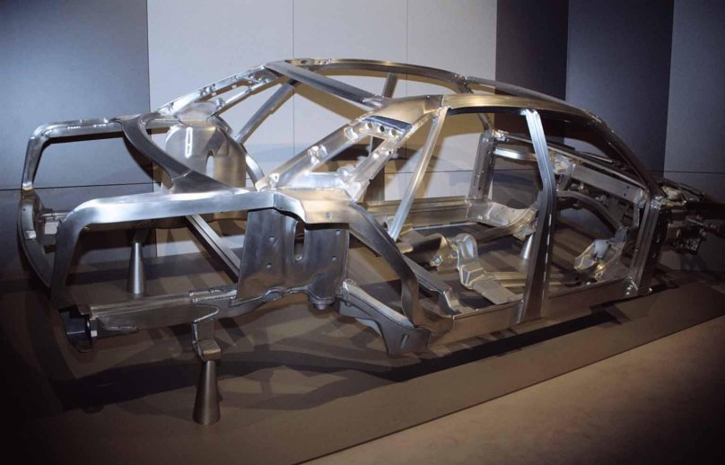 Алюминиевый кузов Ауди а8 д2