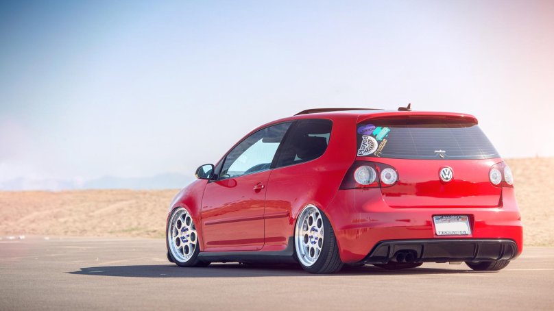 Volkswagen Golf GTI mk5