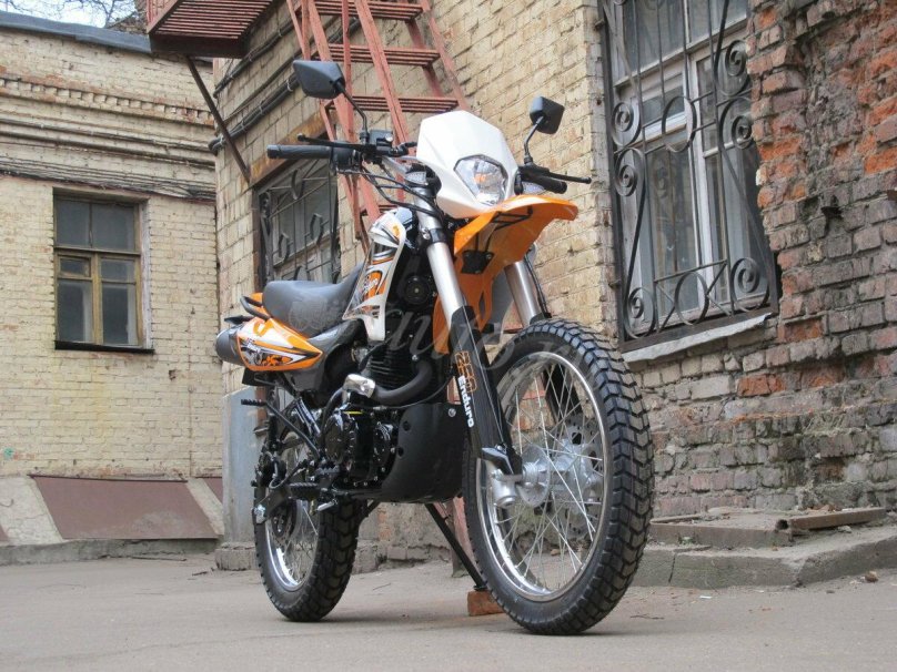 Мотоцикл stels 250 Enduro