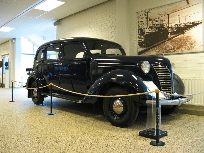 Volvo pv800