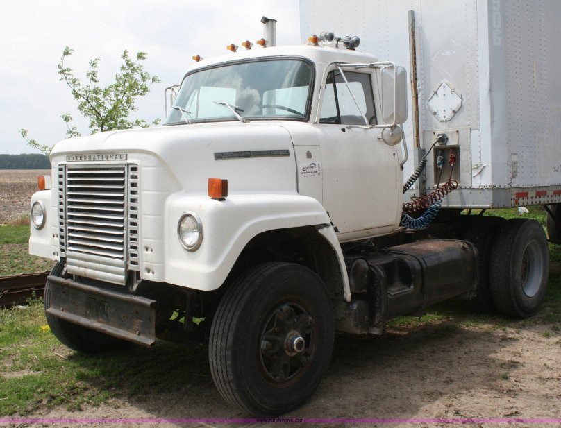 International Fleetstar f-2070a