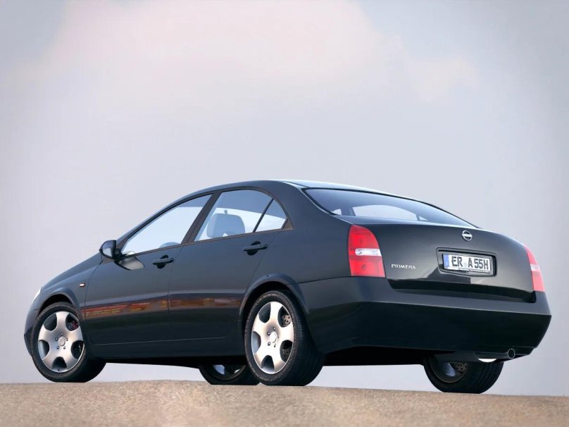 Nissan primera р12 седан