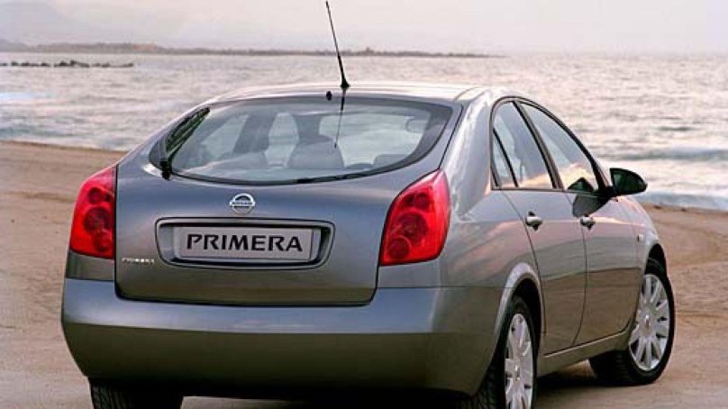 Nissan primera p12 Liftback