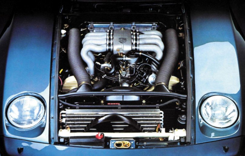 Porsche 928 engine