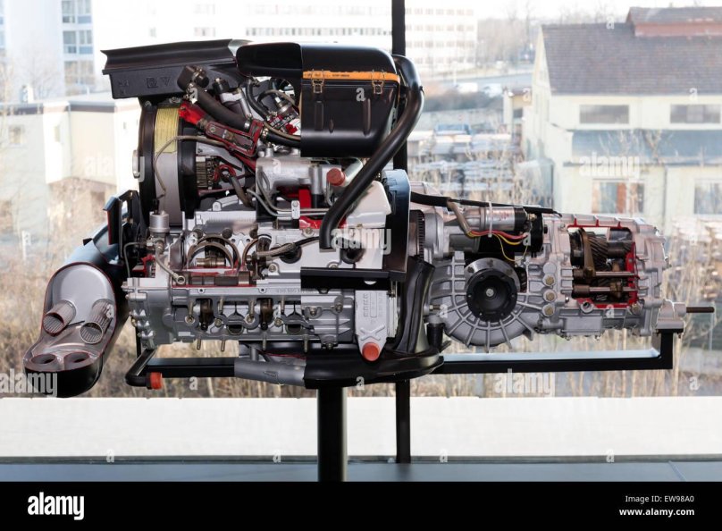 Мотор Порше 930