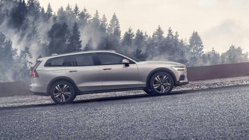 Вольво v60 Cross Country