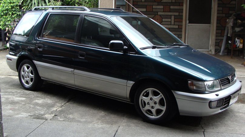 Митсубиси Спейс вагон