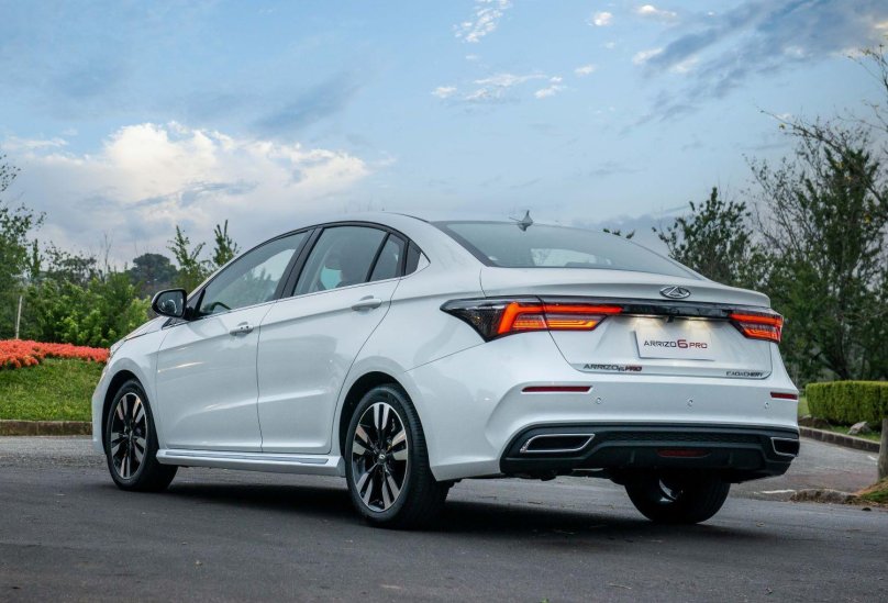 Омода седан