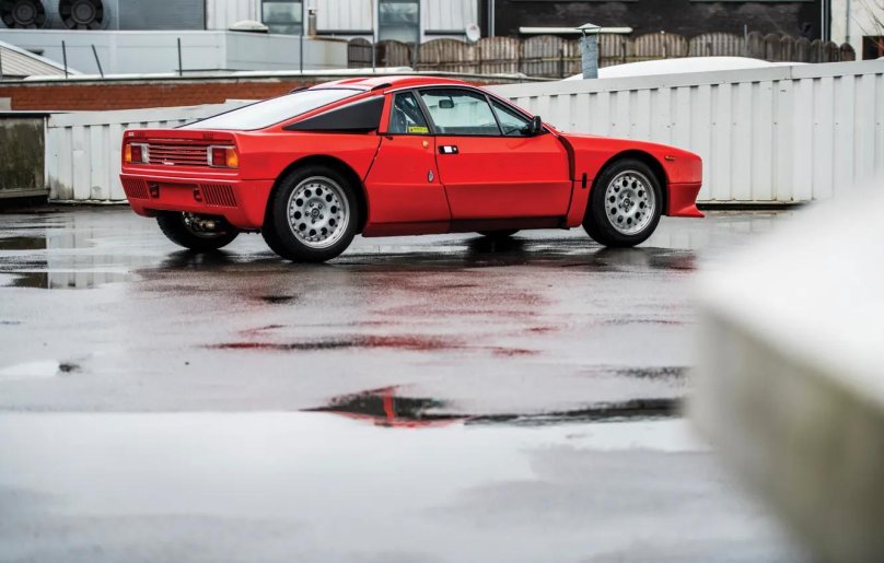 Lancia 037