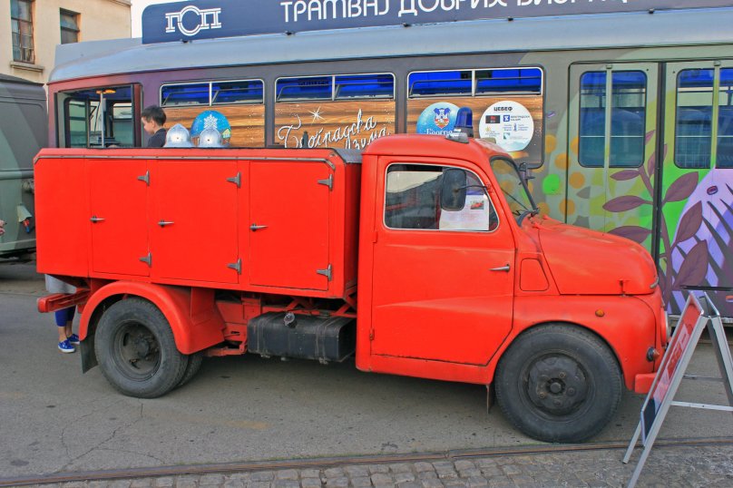 Микролитражный автомобиль застава 750